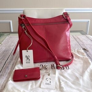 Hibiscus Hobo Cambel Crossbody bag and matching hibiscus card case